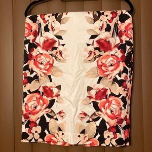 White House Black Market Pencil Skirt